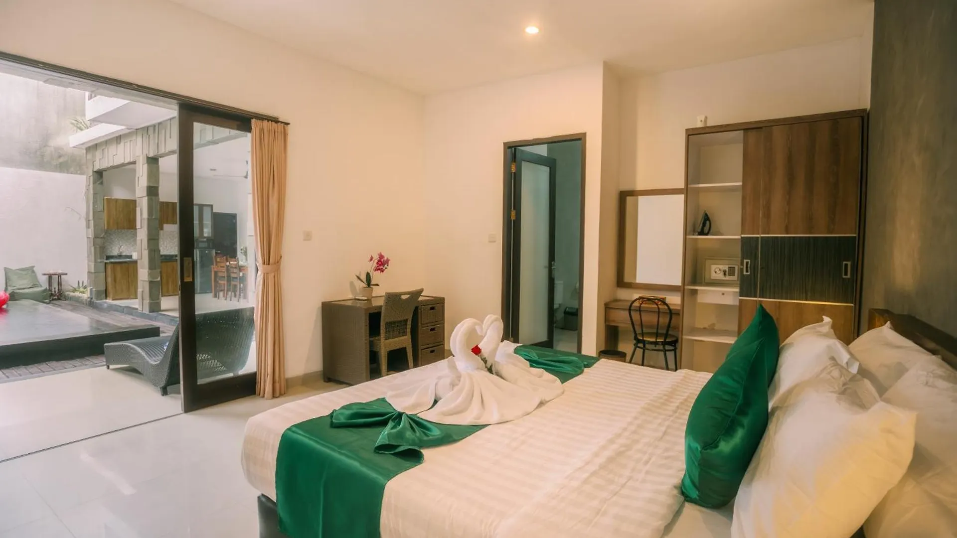 Taman Bali Villa Kerobokan